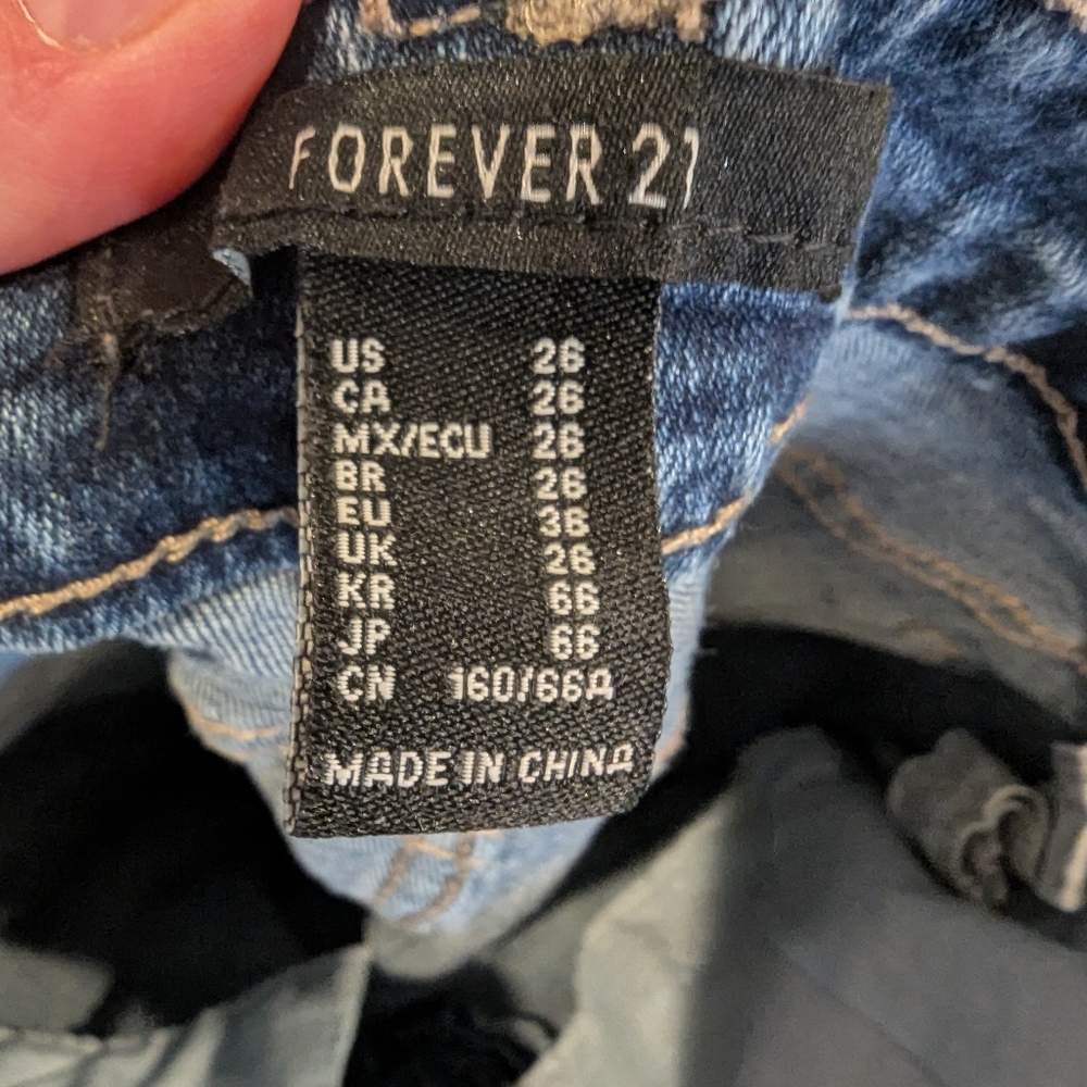Forever 21 Distressed Skinny Jeans in Blue - Picture 3 of 3